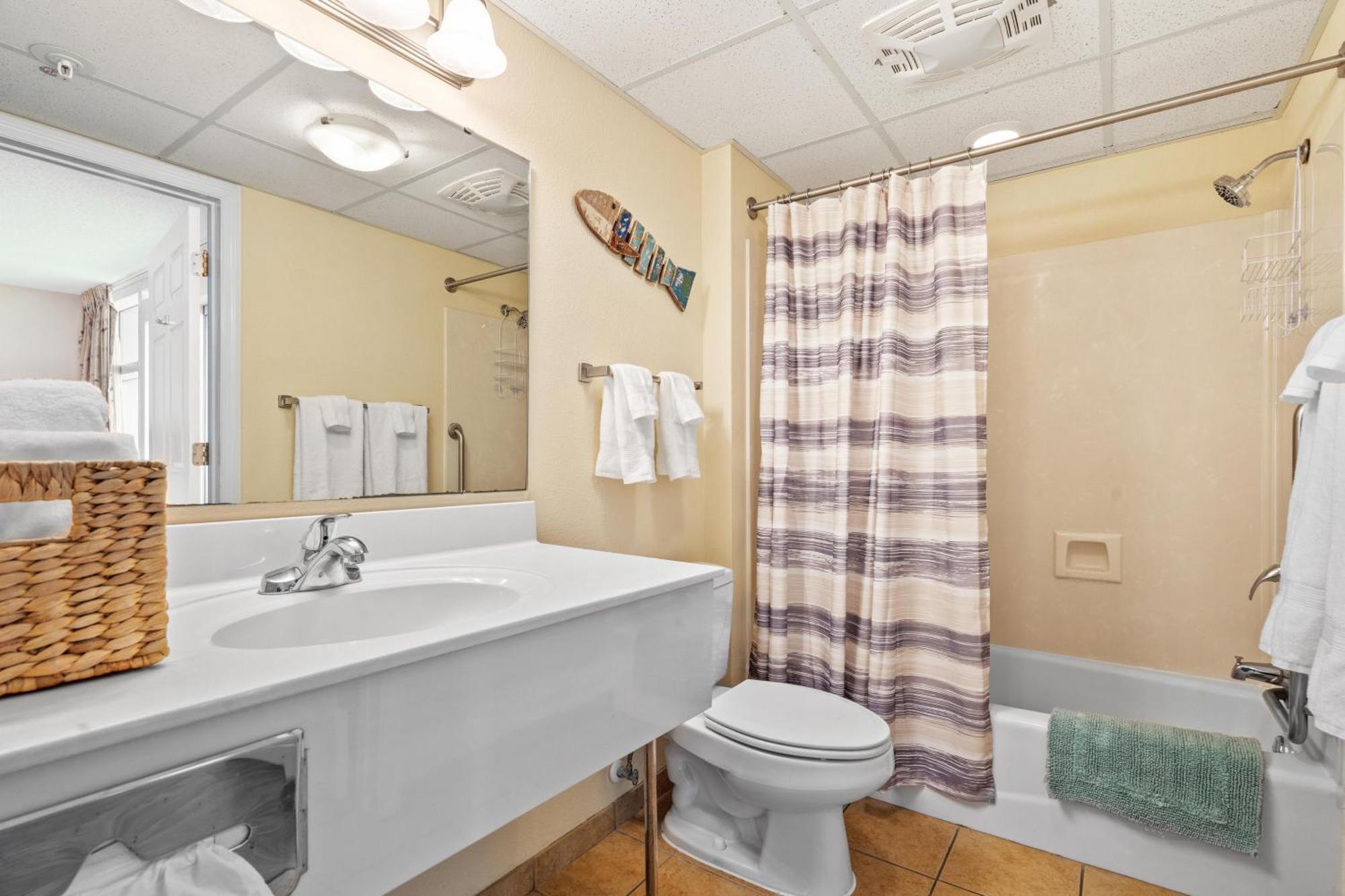 Вилла 2501 S Ocean Blvd, 0211 - Ocean Front Sleeps 8 Миртл-Бич Экстерьер фото